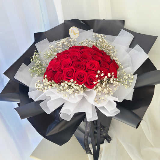 Classic red rose with Baby's breath