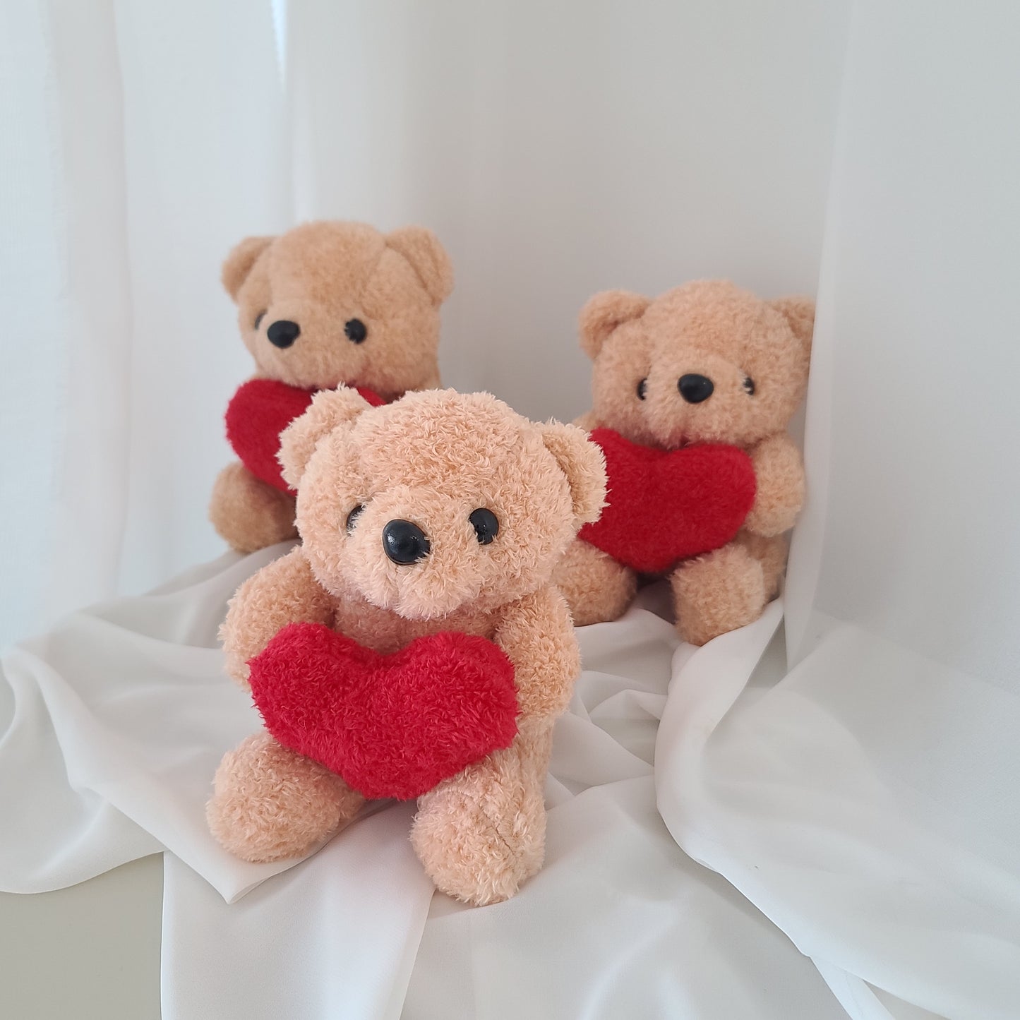 soft teddy bear for valentine’s day, perfect present for special moments, delivery across Vancouver or pick-up from Metrotown