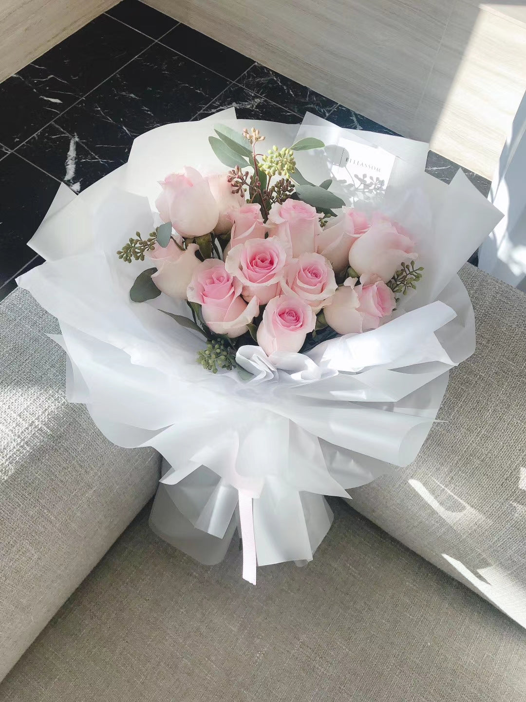DOZEN ROSE BOUQUET