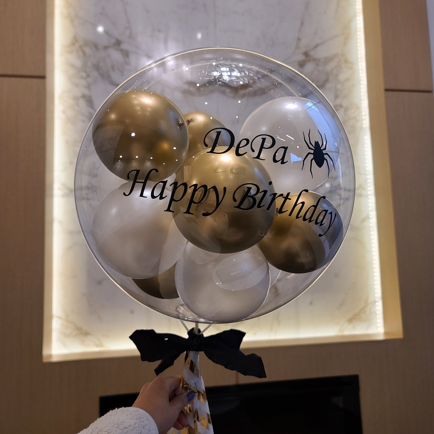 CUSTOM LETTERING BALLOON