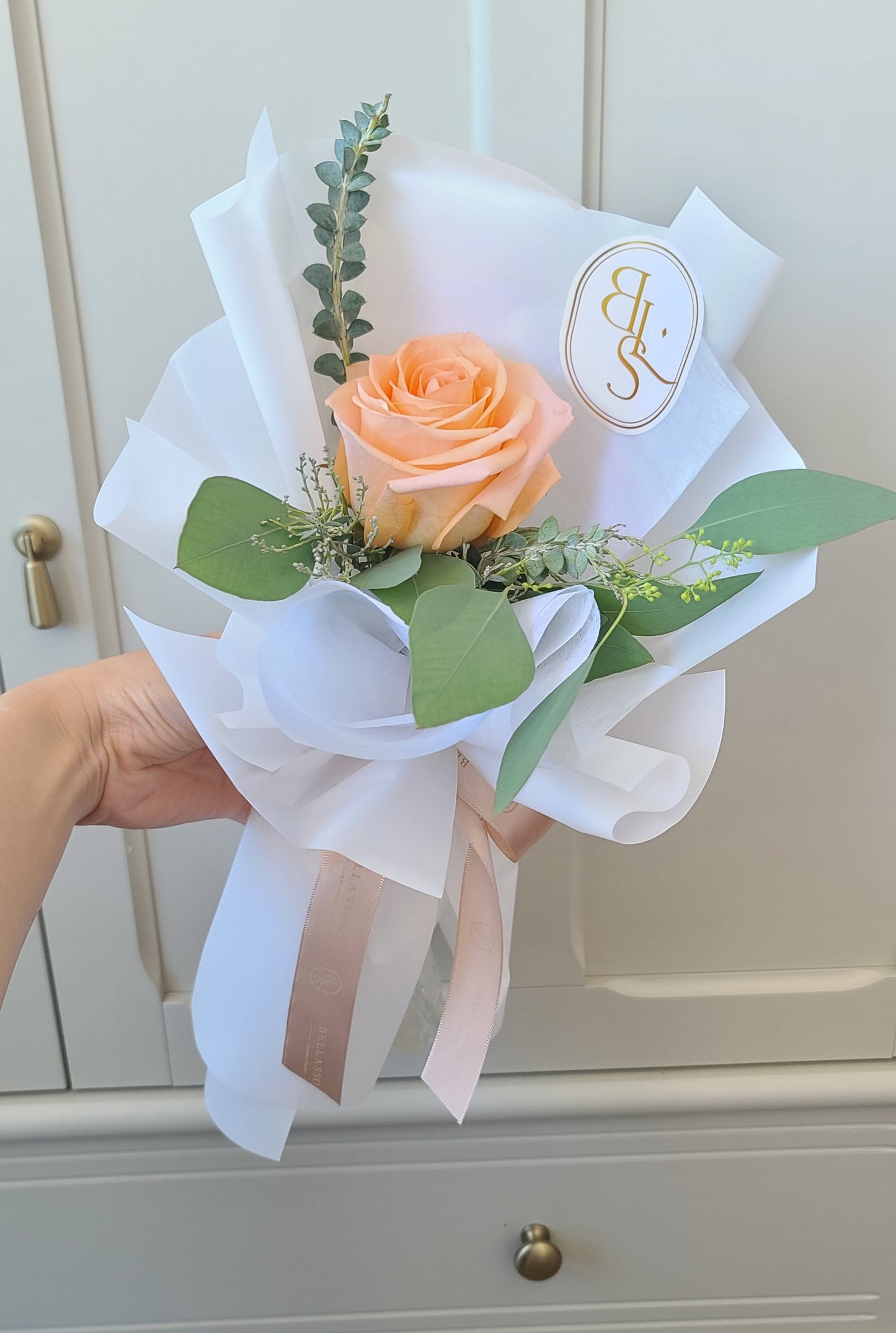 ONE ROSE-fresh
