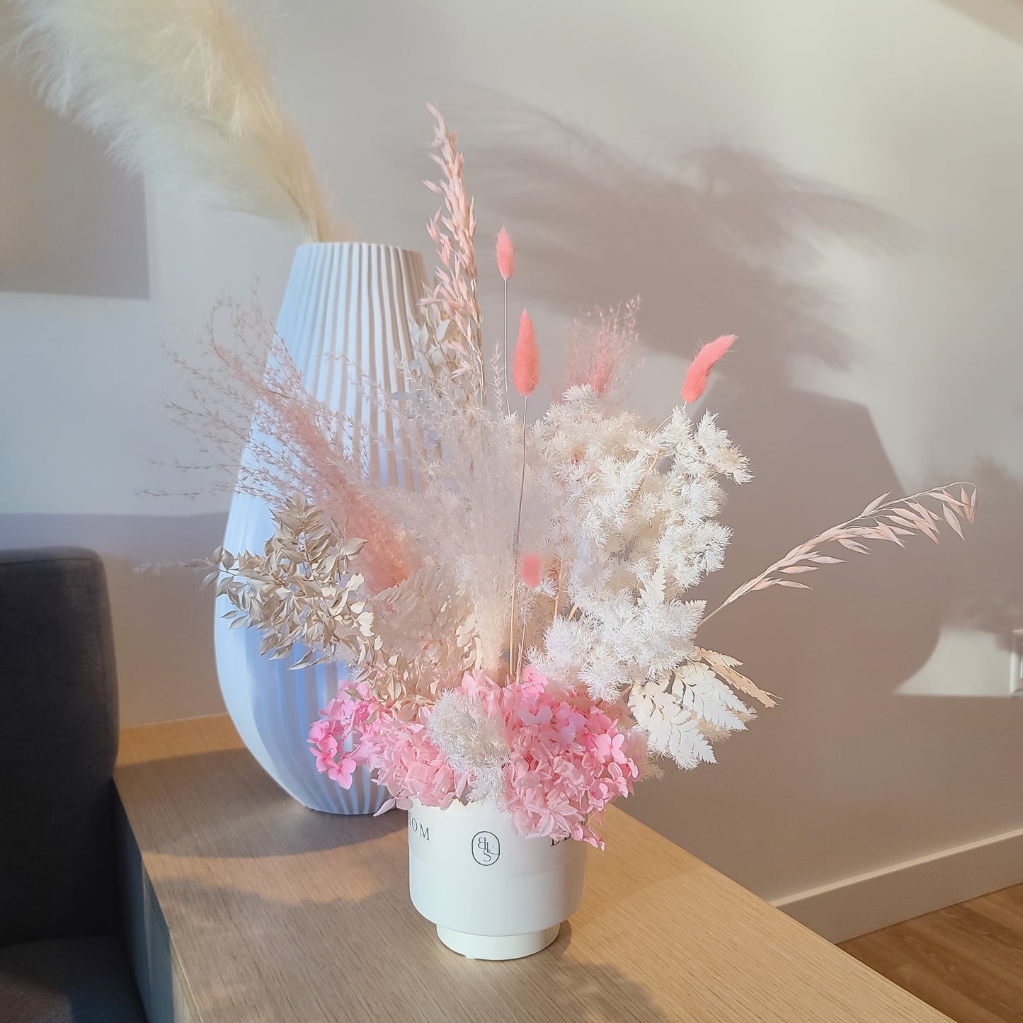 PRESERVED FLOWER VASE ARRANGEMENT