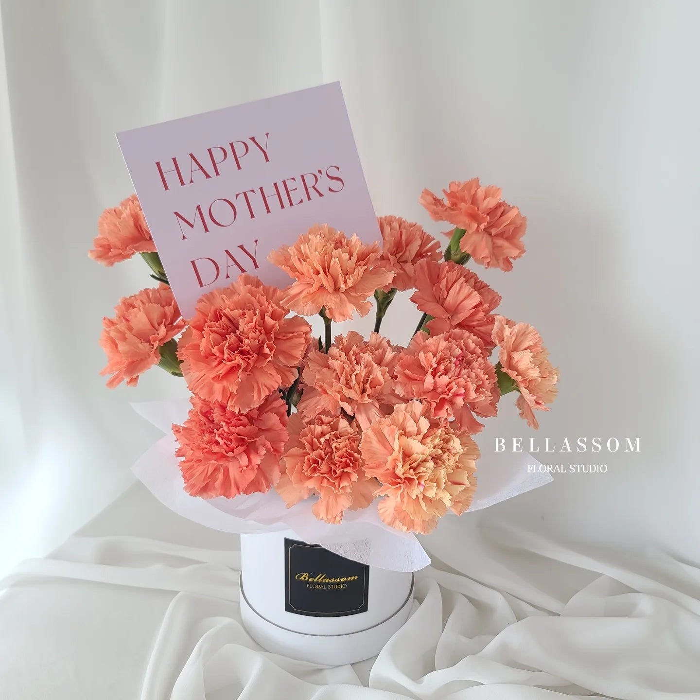 CARNATION BOX