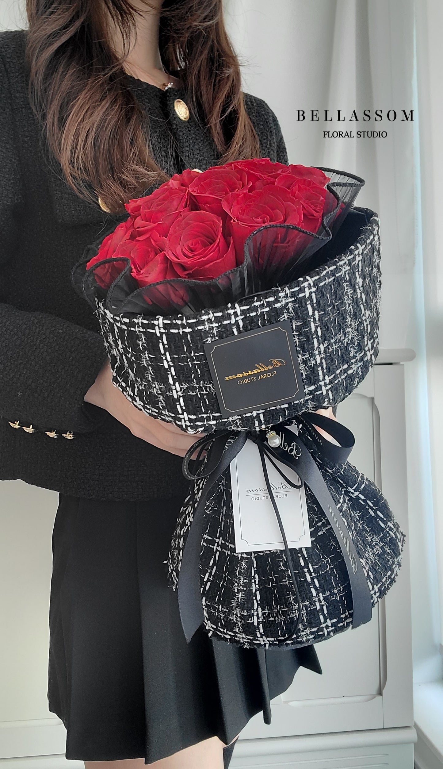TWEED ROSE BOUQUET-preserved