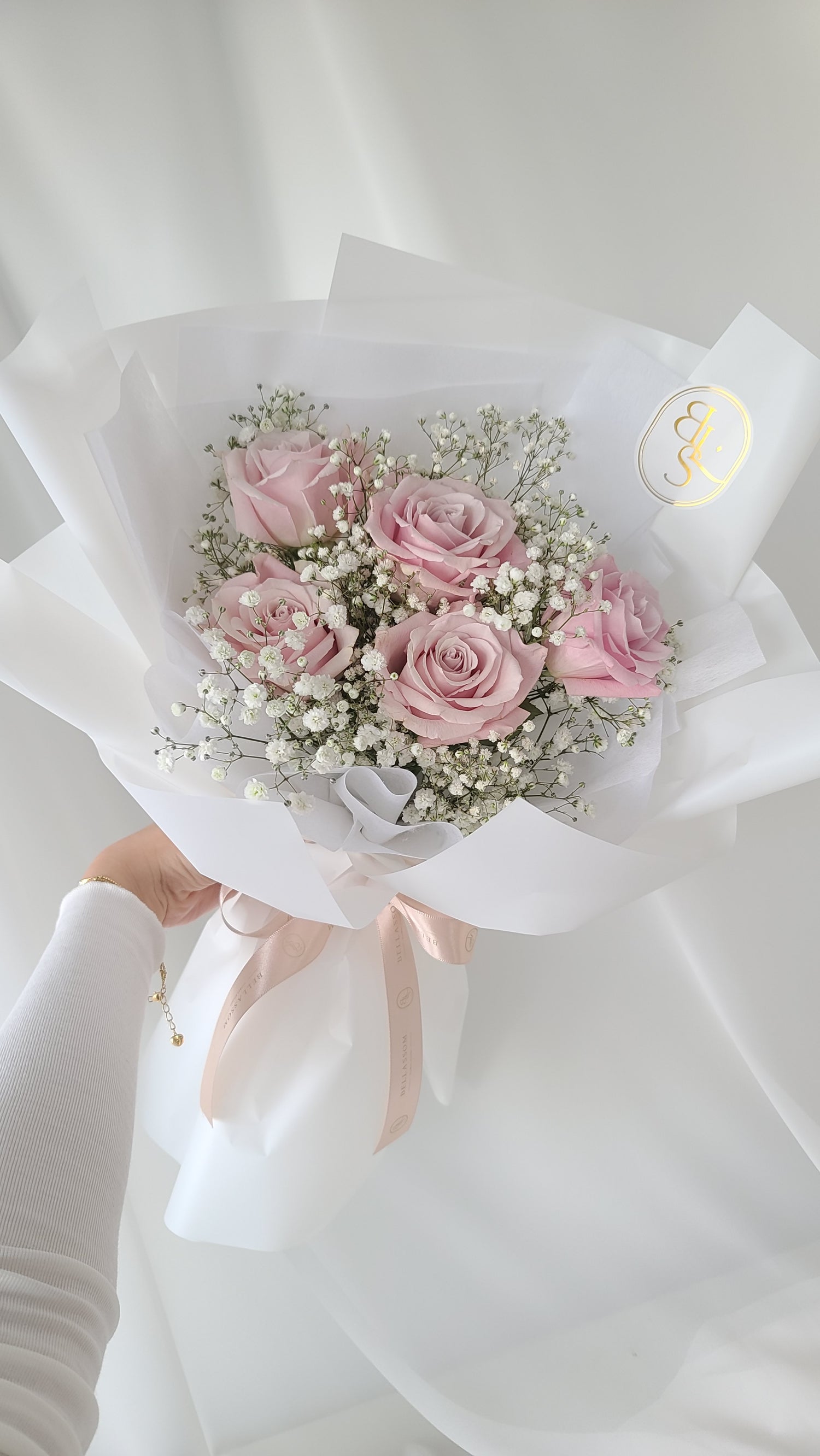 Petite Small Rose Bouquet in a charming hand-tied wrap, perfect gift for birthdays, anniversaries, or just-because moments, delivery across Vancouver or pick-up from Metrotown