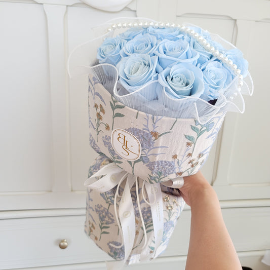 BABY BLUE ROSE BOUQUET