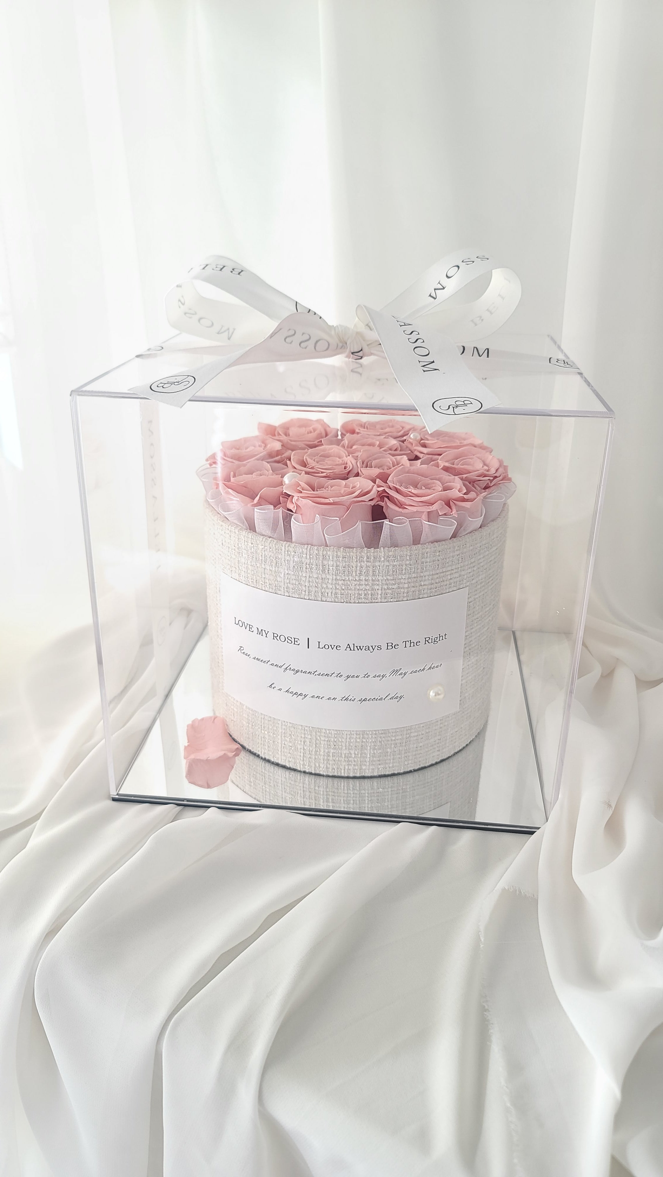 ETERNAL ROSE BOX – BELLASSOM FLORAL STUDIO