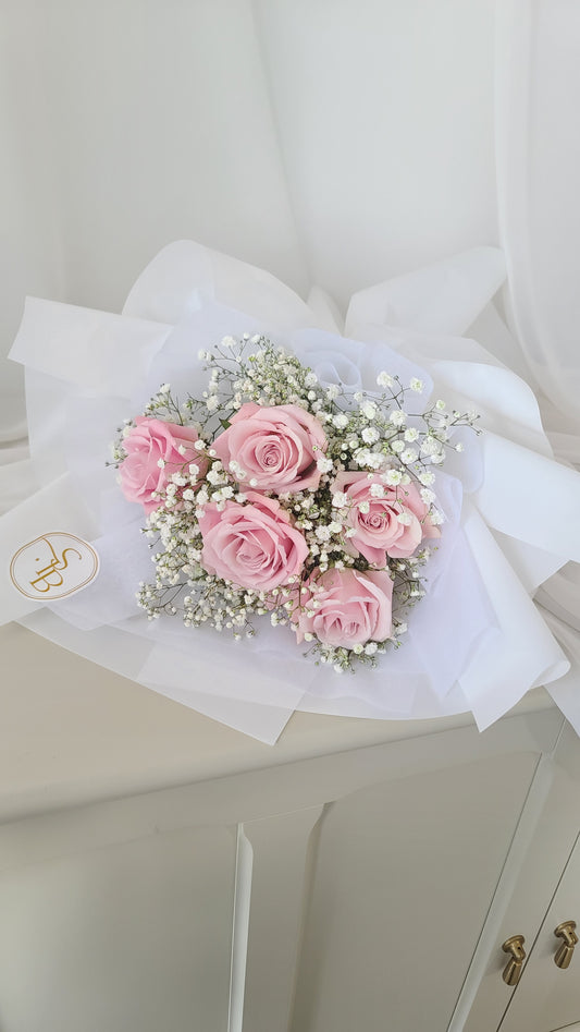 SMALL ROSE BOUQUET